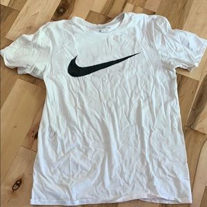 Nike tee